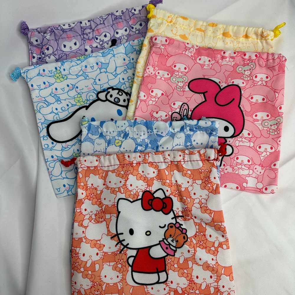 Sanrio Hello Kitty And Friends Canvas Drawstring Pouch - Picture 8 of 9
